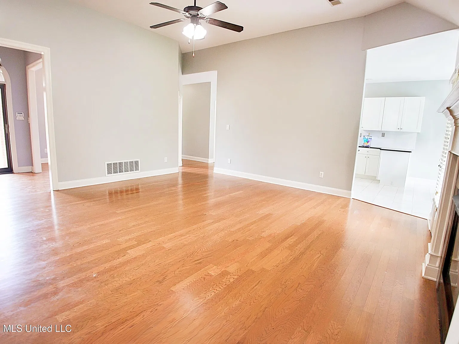 5 bed, 3.0 bath, 2931 sqft, $2,800 — Photo 4