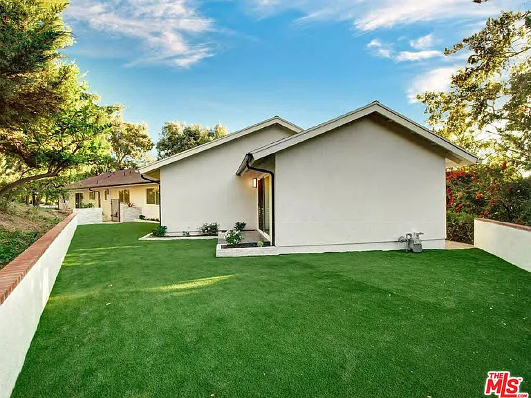 4732 Del Moreno Dr — Photo 31