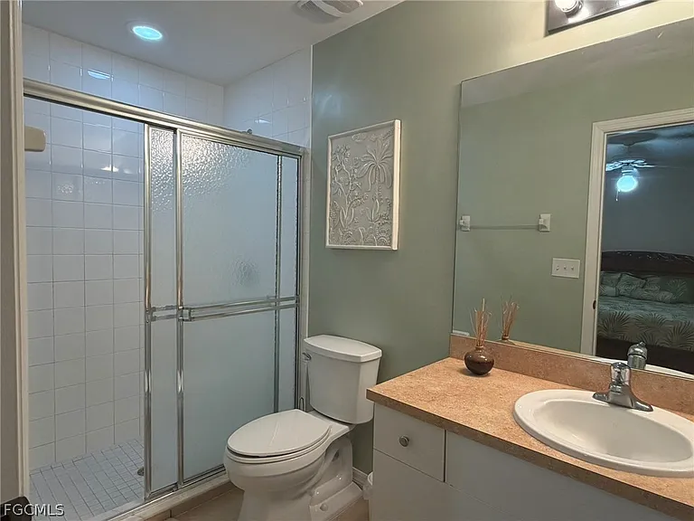 3732 NE 12th Pl — Photo 23