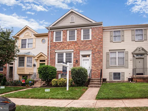 21806 Leatherleaf Cir, Sterling, VA 20164