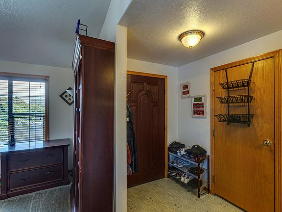 5th image of 2089 Silkwood St