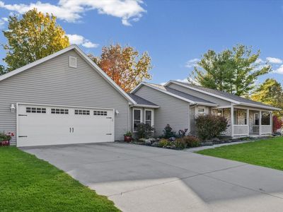 13 Prairie Acres, Monticello, IL, 61856