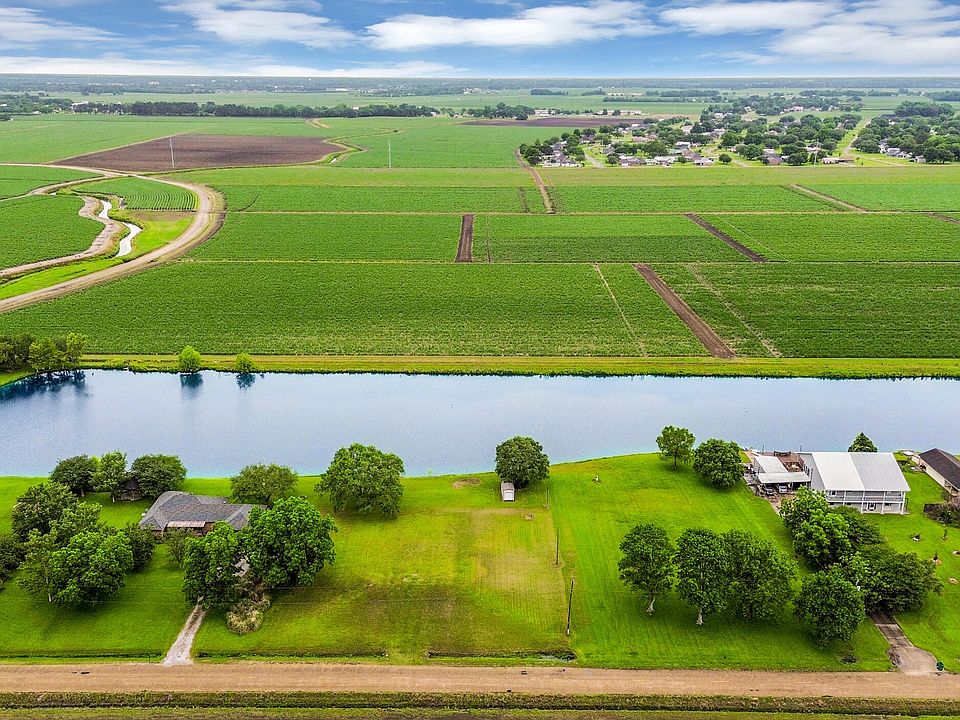 1st image of Labiche Rd