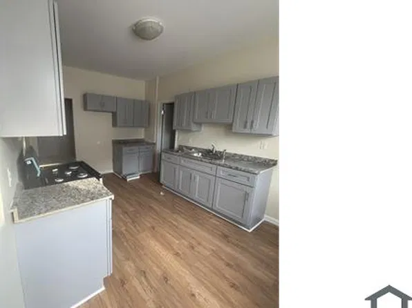 1812 Barnum Ave #5, Bridgeport, CT 06610