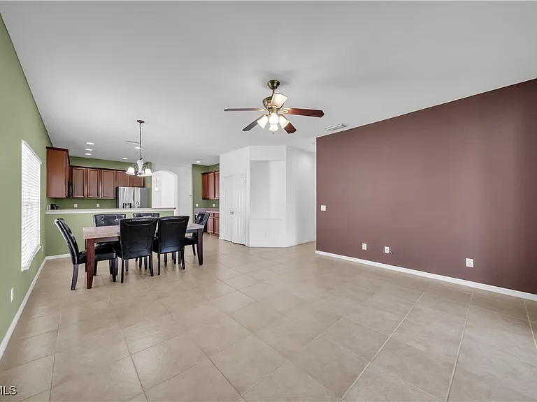 8125 Silver Birch Way — Photo 26