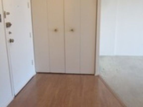 4th image of 7061 N Kedzie Ave Suite 305