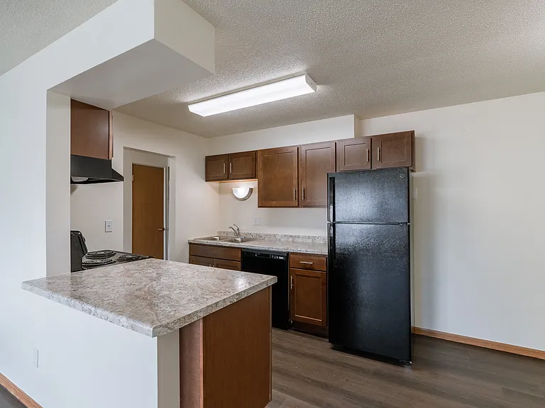 Fargo, ND North Manor Apartments | Kitchen