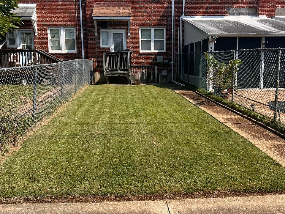 2nd image of 306 Endsleigh Ave