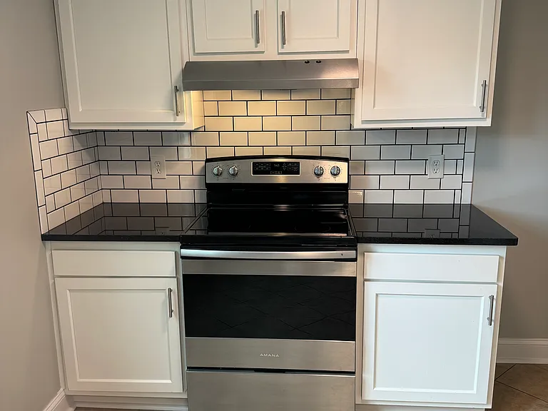 400 E 15th Ave #B4 — Photo 4