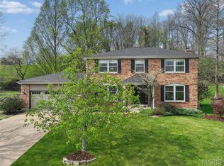 605 Waterford Ridge Ct, Ballwin, MO 63021