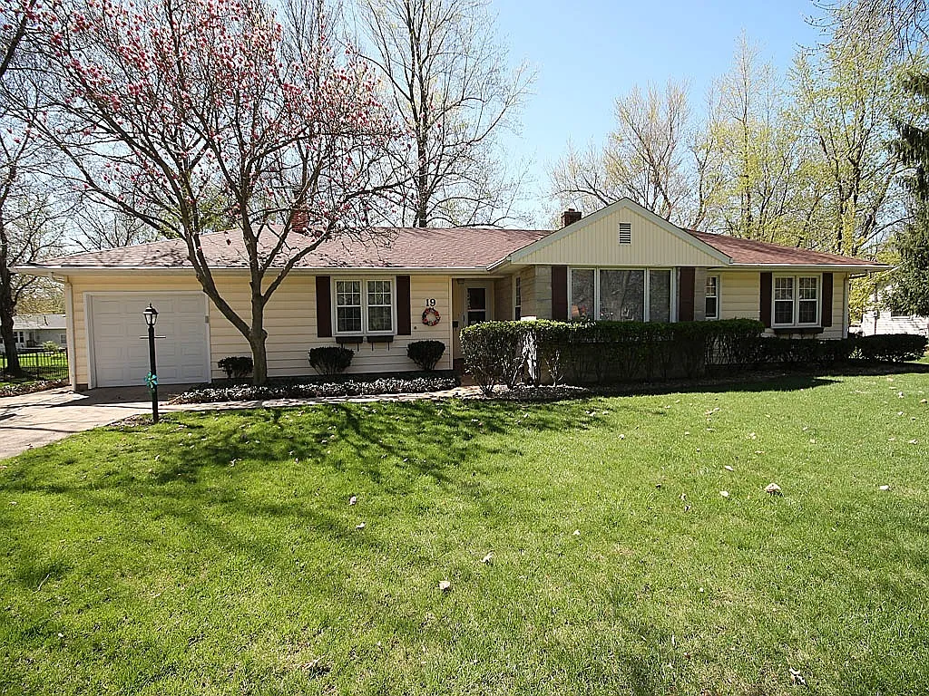 19 E South Court Dr photo 1
