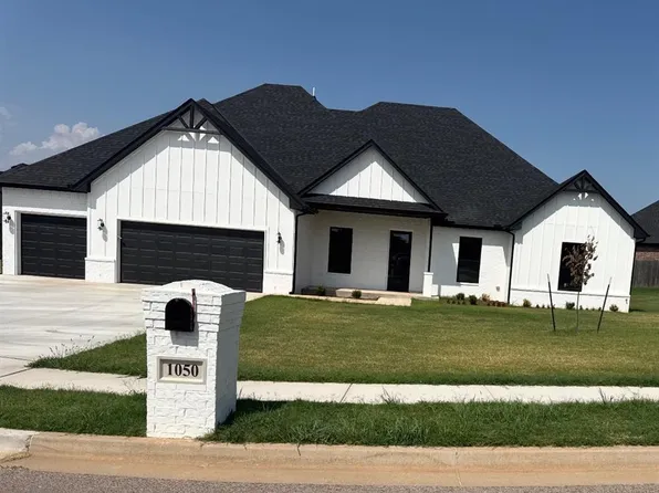 1050 Colonial Ave, Tuttle, OK 73089