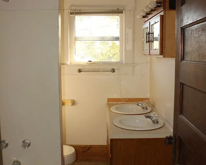 507 W Riverside Ave — Photo 19