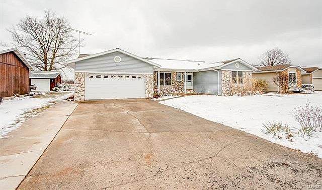1st image of 167 Woods Mill Dr