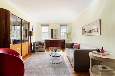 360 Clinton Avenue, #5T