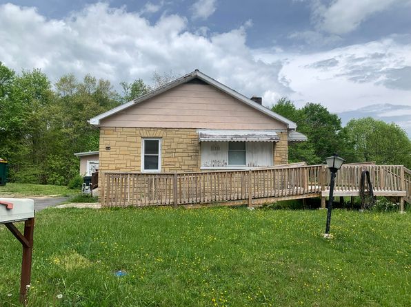 172 Groves St, Summersville, WV 26651