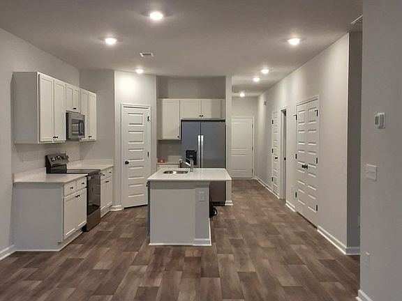3rd image of 1114 Redear Sunfish Ave