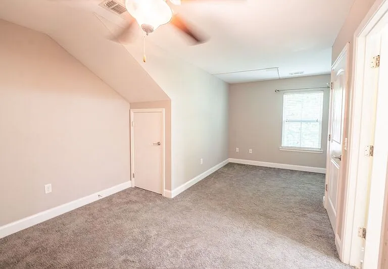 156 Cottonham Ct — Photo 25