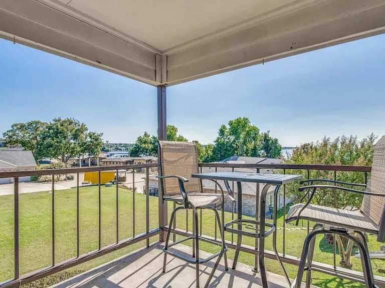 440 Yacht Club Dr #F — Photo 4