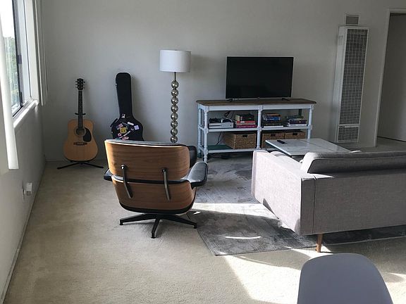 4th image of 1240 Manhattan Beach Blvd APT C