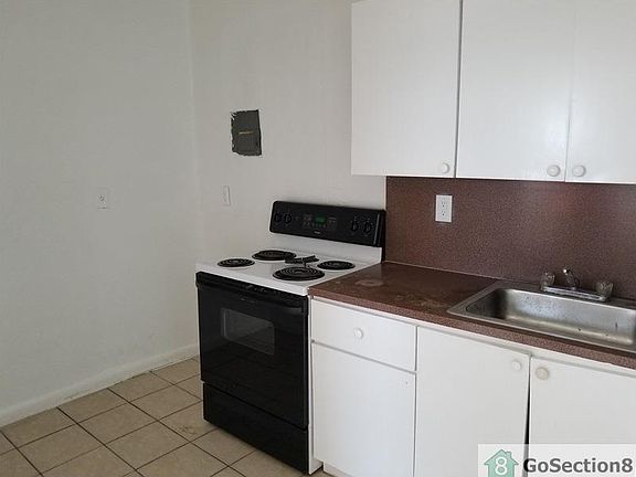 3rd image of 7146 NW 14th Pl APT 4