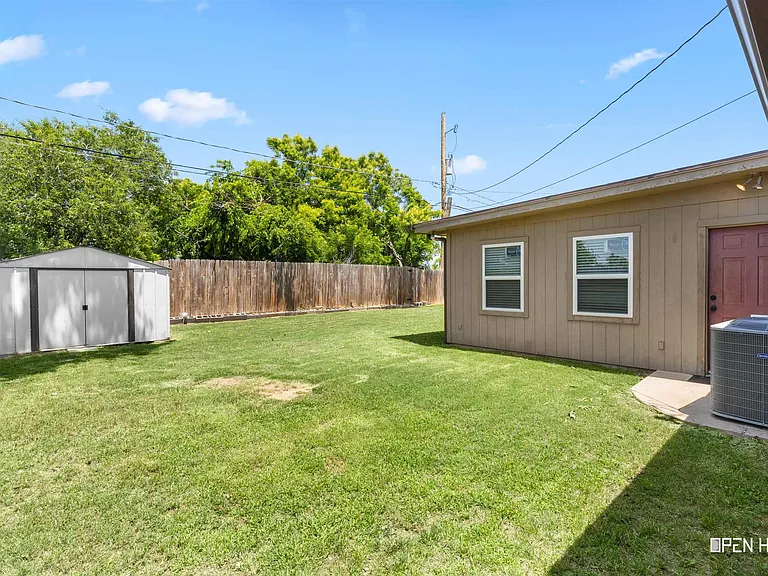 4916 Big Bend Dr — Photo 30