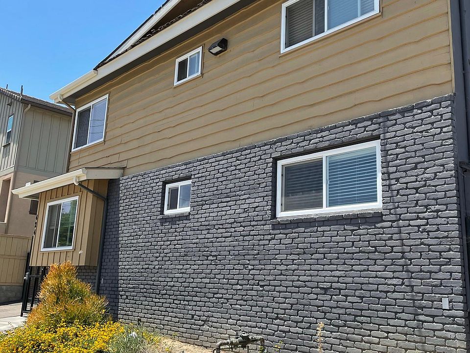 1st image of 424 Emerald Ave APT B