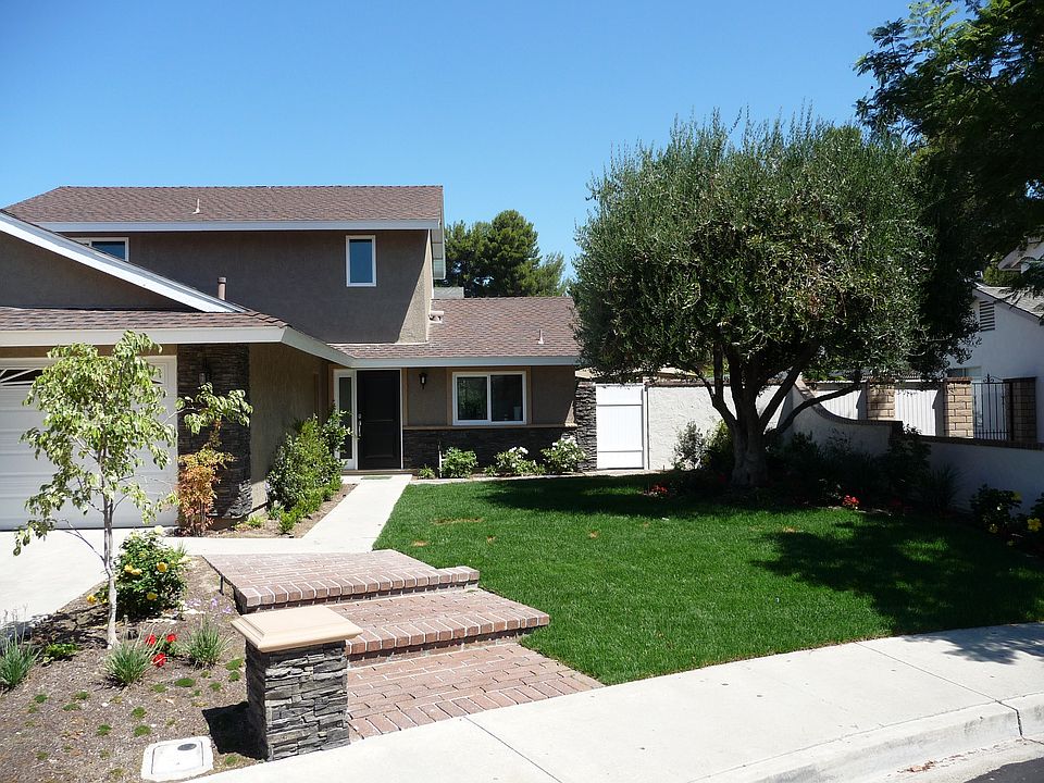 2nd image of 22932 Sierra St