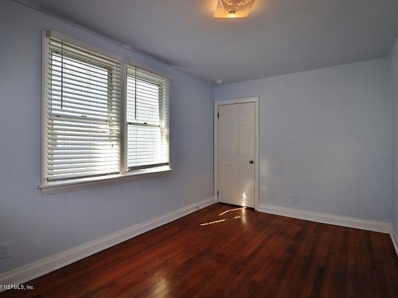 5th image of 802 2nd Ave N APT 1