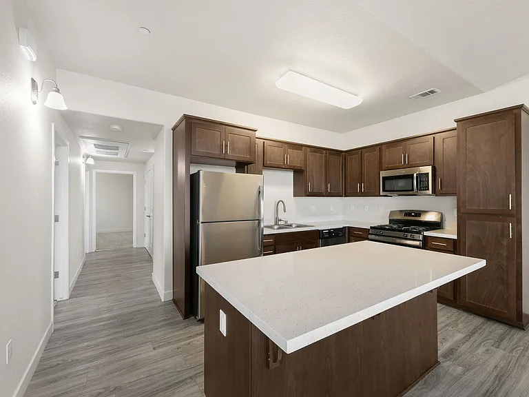 Luxe Ripon Apartments — Photo 19
