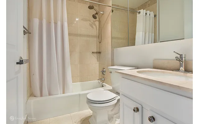 Rented by Douglas Elliman | media 17