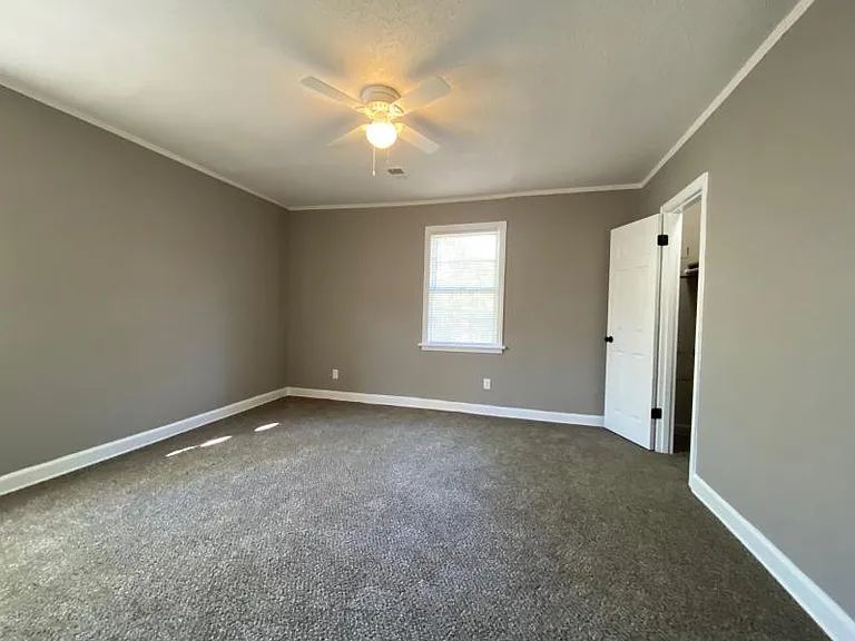 1837 S Lauderdale St — Photo 4