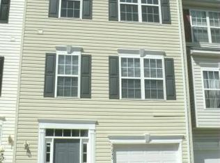 21946 Sugarland Oaks Sq, Sterling, VA 20164