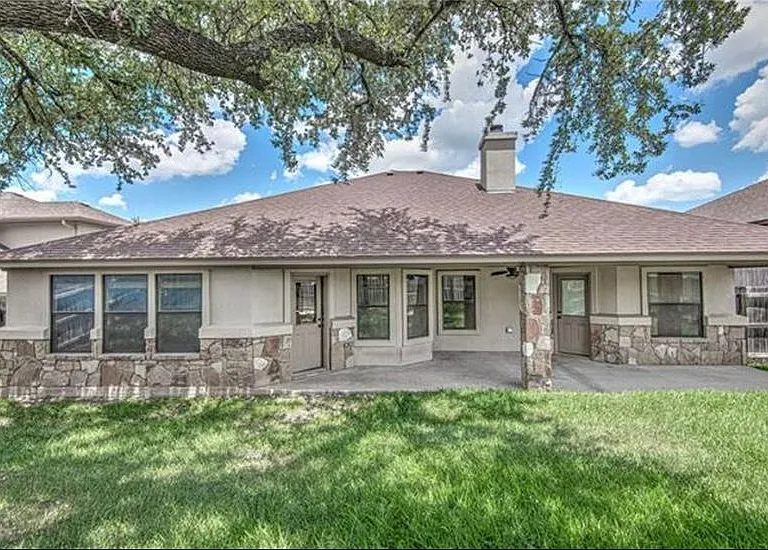 7107 Andalucia Ln — Photo 4