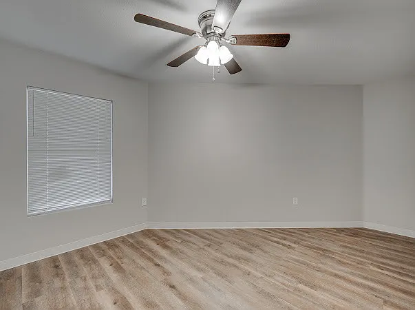 1313 Elm St #1 — Photo 16