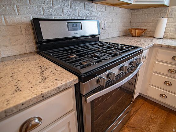 5th image of 141 Garden Rd