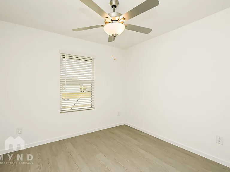 2652 Mistwood Dr — Photo 18