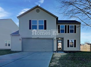 5730 N Jamestown Dr, McCordsville, IN 46055