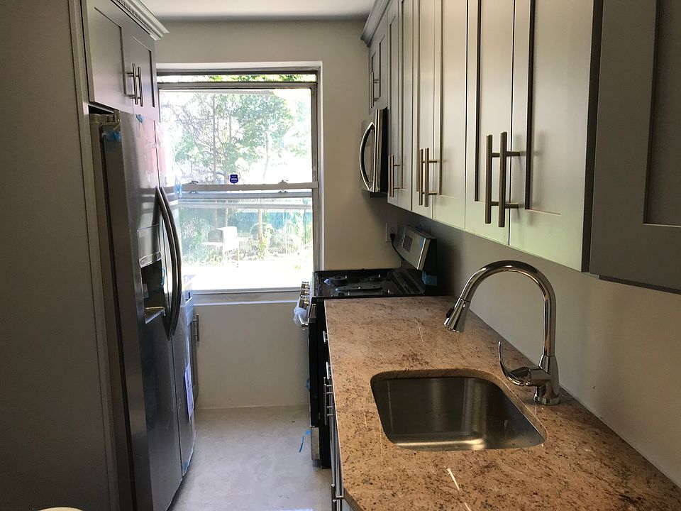 1st image of 3352 Wilson Ave