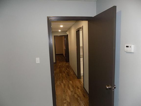 5th image of 108 S Rollins St Suite A