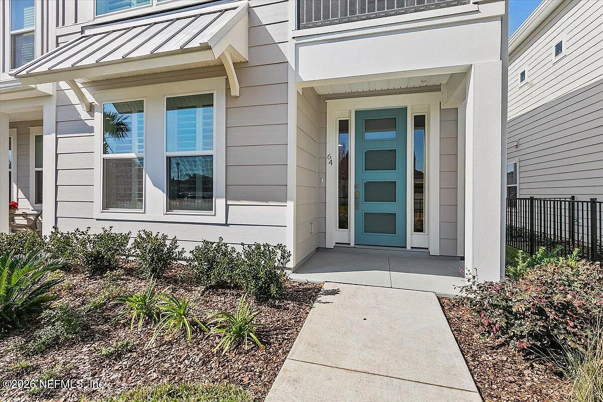 3 bed, 2.5 bath, 1815 sqft, $3,650 — Photo 2