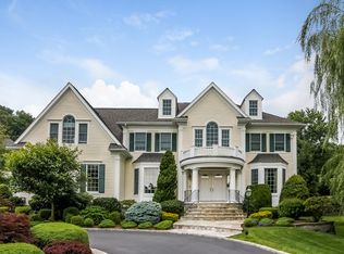 26 Stonewall Cir, West Harrison, NY