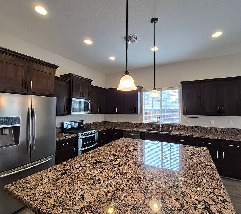 1st image of 2901 Laredo Dr