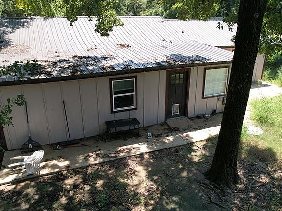 5th image of 120 Pierce Dr
