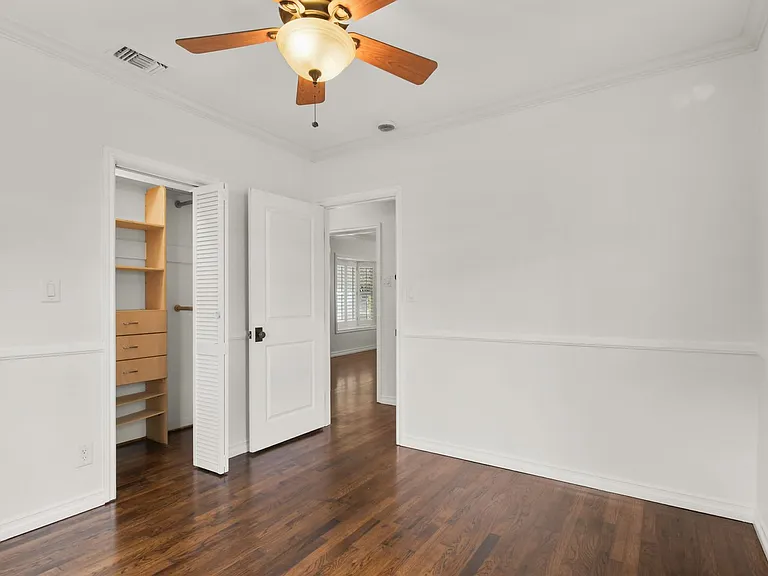 4740 W Mountain View Dr — Photo 24