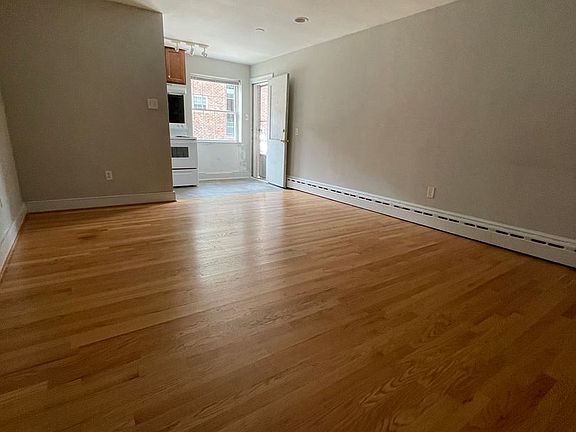 4th image of 4018 Forest Hill Ave Unit 7