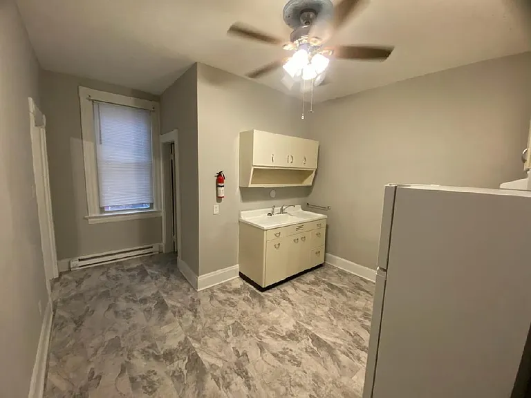 4712 Station Ave — Photo 3