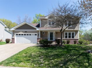 4015 98th St, Urbandale, IA 50322