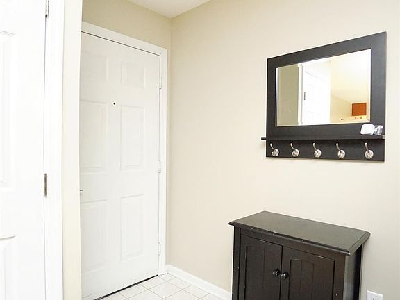 2nd image of 7497 Somerset Dr