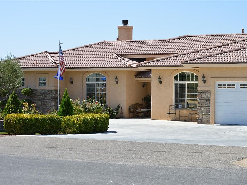1st image of 18811 Siesta Dr